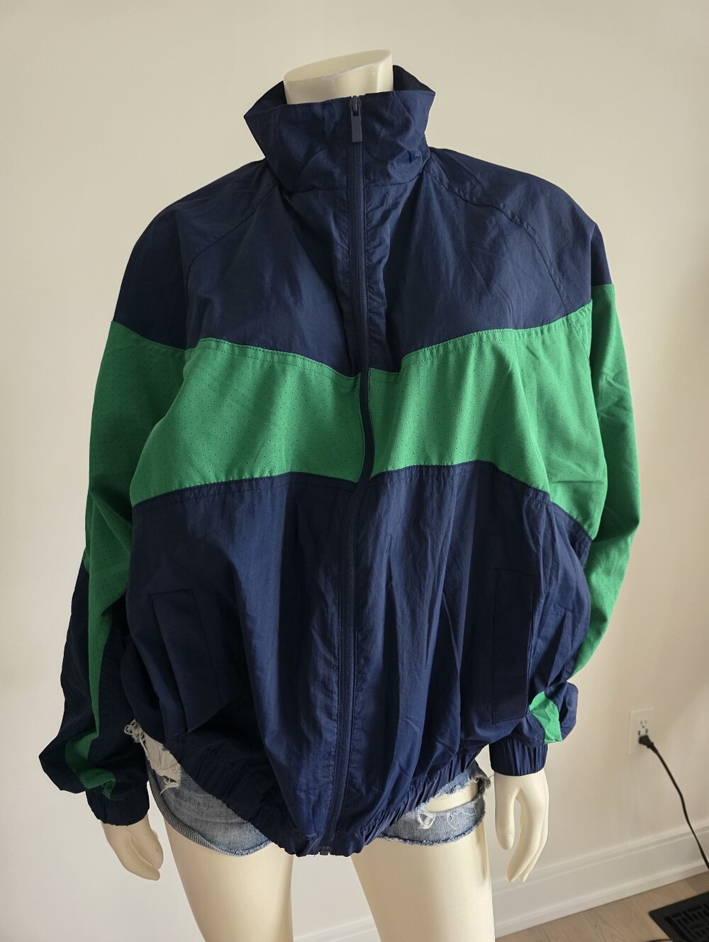 NWT Colorblock Navy and Green Windbreaker Jacket Blokecore L Nylon Retro